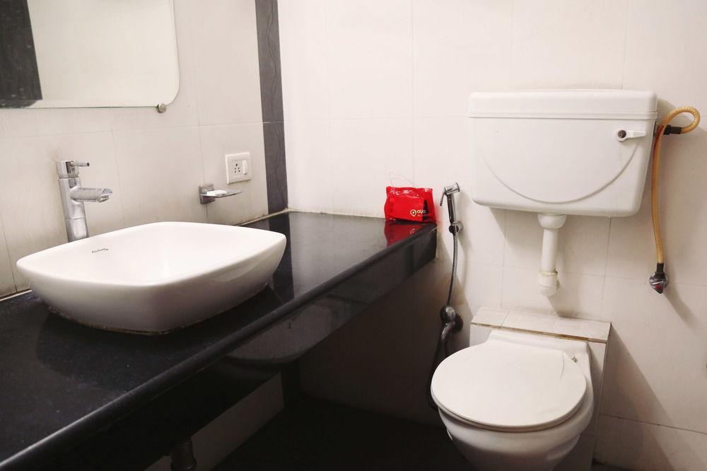 Oyo Rooms Yerwada Chowk Pune Eksteriør billede